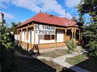 Vand casa batraneasca (renovabila) + teren in Secuieni, Neamt!