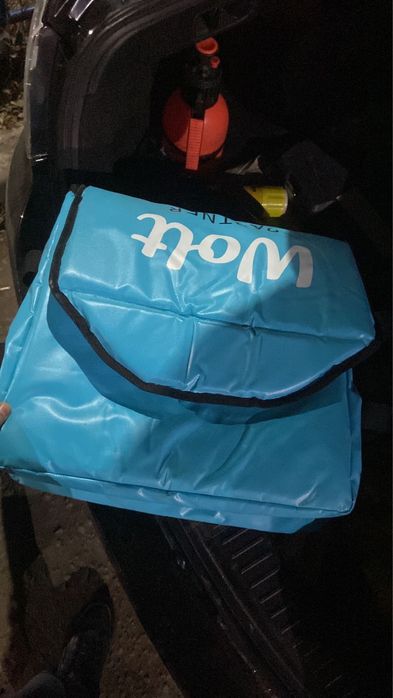 Продам сумку Wolt