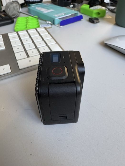 Продавам GoPro 11 mini