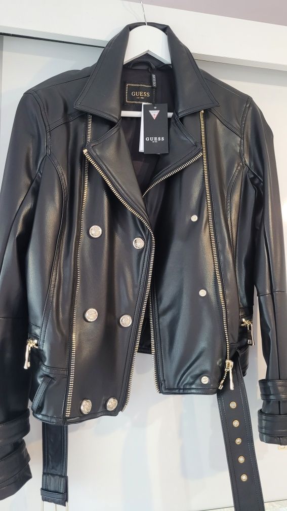 Яке Guess кожена