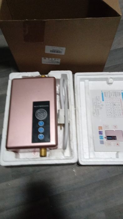 Водонагрявач проточен.