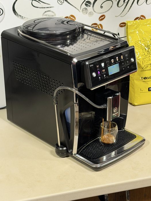 Кафемашина кафе автомат Saeco Xelsis SM7580 с гаранция