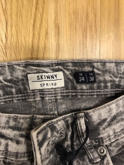 Blugi noi 24 (xs).  OVS