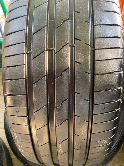 Hankook ION Evo 245/45R19