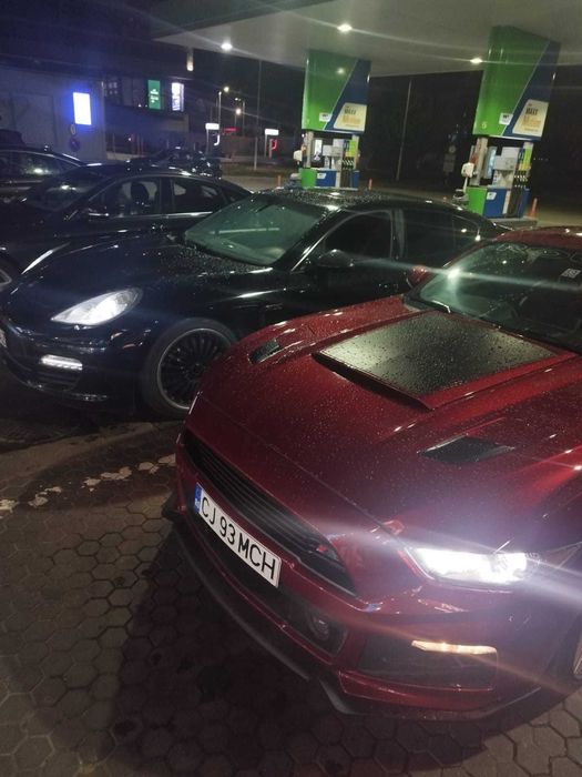 Vând Ford Mustang GT 725 Cai - Roush