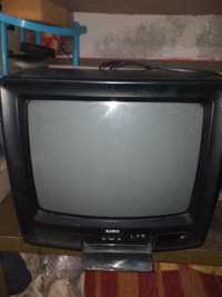Телевизор 14 инча