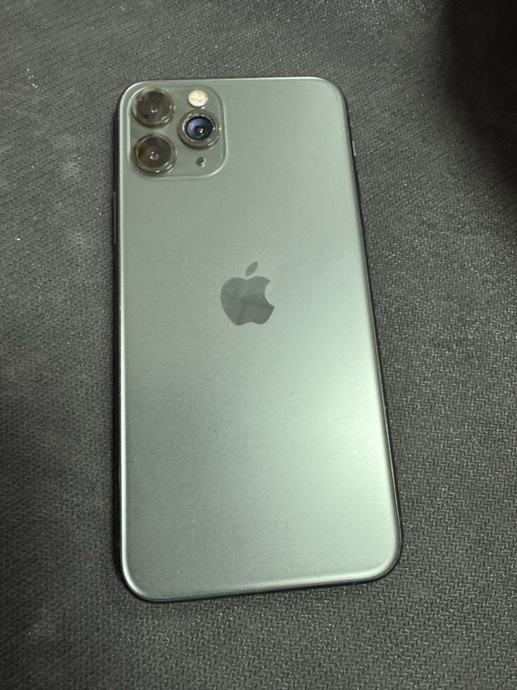 iPhone 11 Pro 128gb - заключен с iCloud