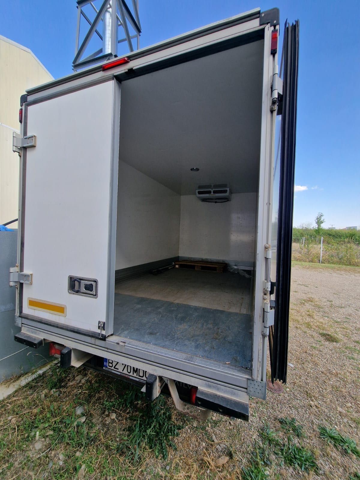 Vand duba frigorifica Iveco 35S14