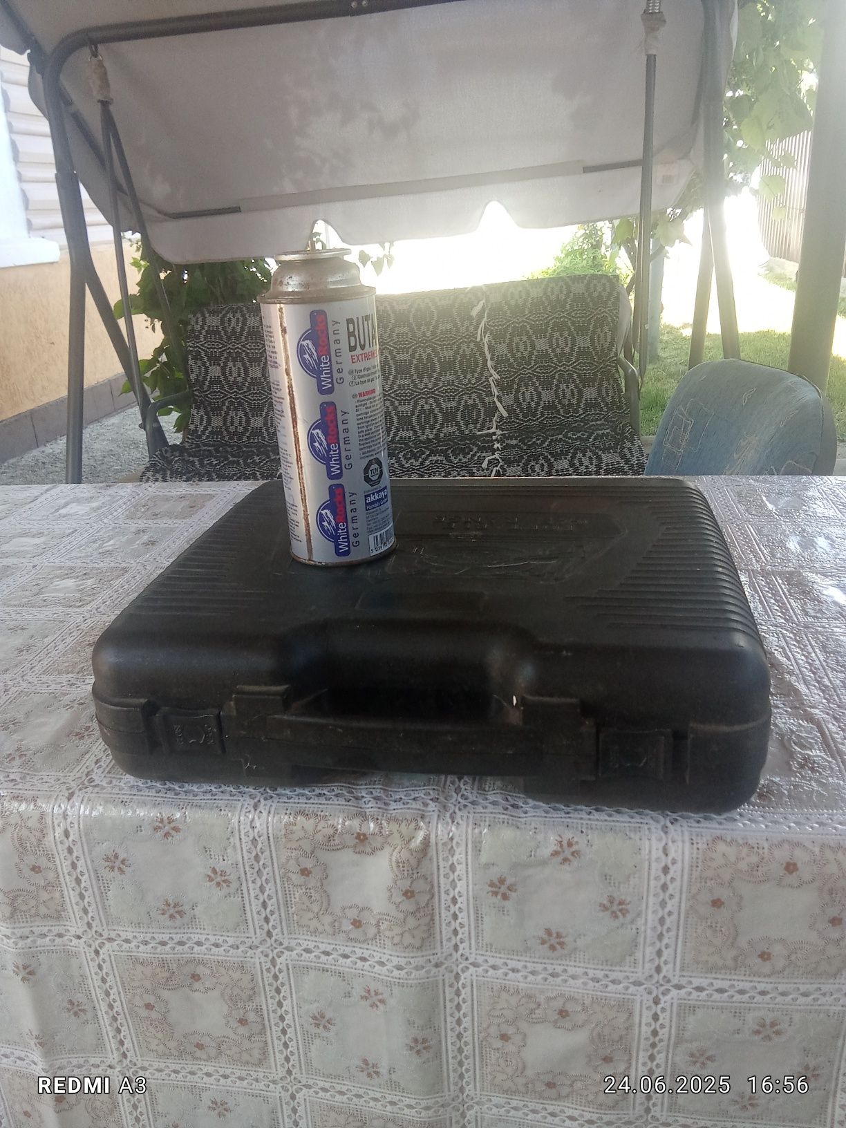Aragaz de camping cu butelie mica cît sa faci o ciorba
