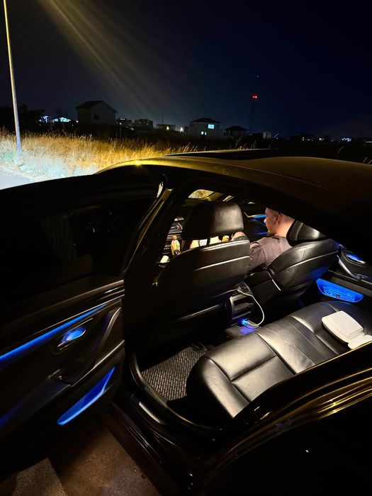 BMW F10 520d M-PACK - Scaune Seria 7,Distronic,Ventilație,Trapă
