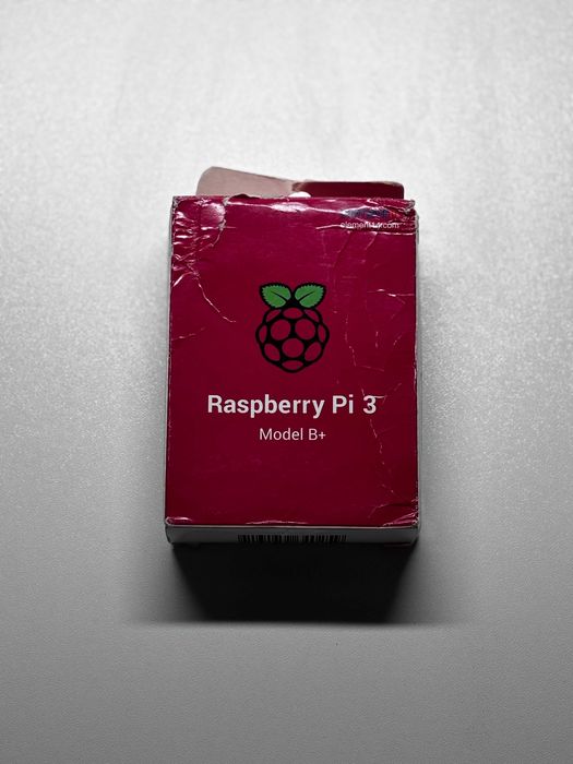 Одноплатный компьютер Raspberry Pi 3 Model B+