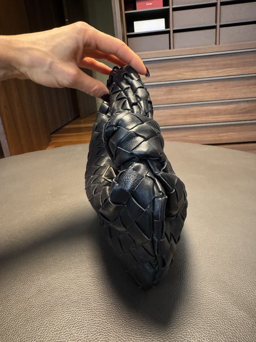 Нови Дамски Чанти - класика