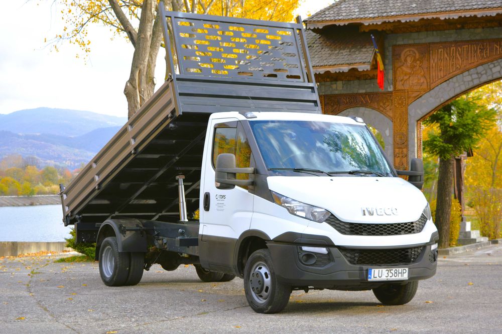 Iveco Daily 2015 basculabil pe 3 parti