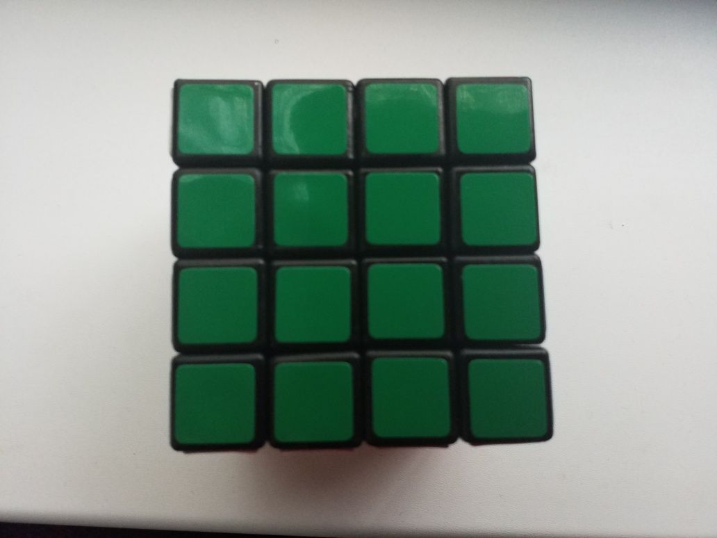 Cub Rubik 4x4x4 .
