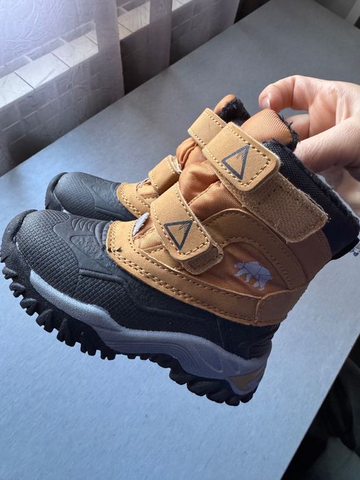 Боти за момче 22 номер