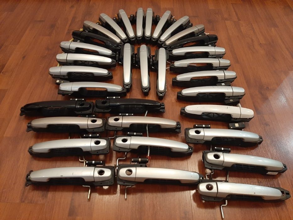 Продам Ручка двери внешняя Toyota Camry 30 / 35