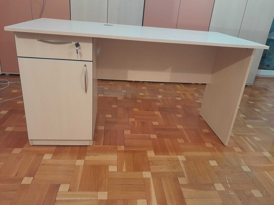 2 birouri in stare perfecta