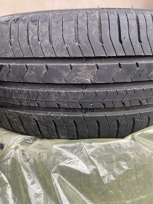 Vând 4 cauciucuri de vară