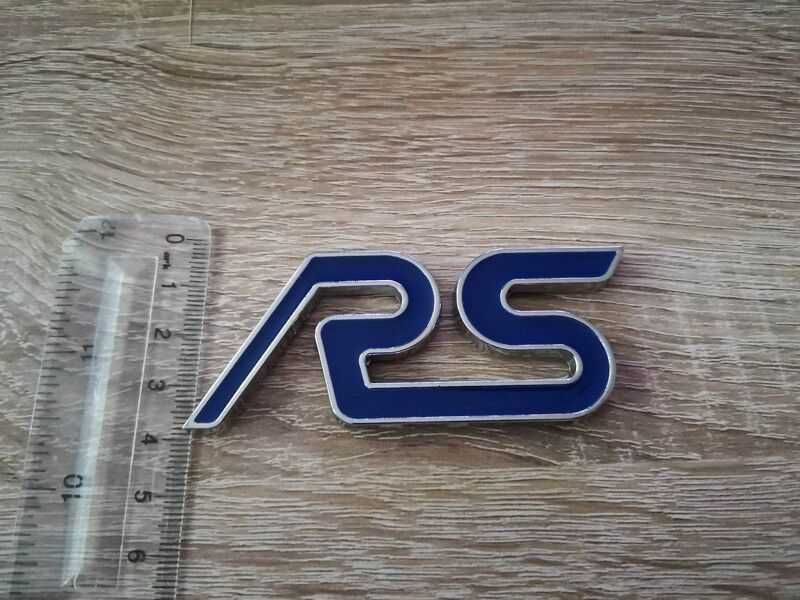 синя емблема Ford RS