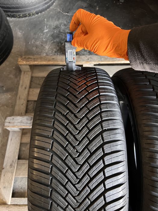 2 anvelope all season ca NOI 215/60/16 , Continental , 7.8 mm