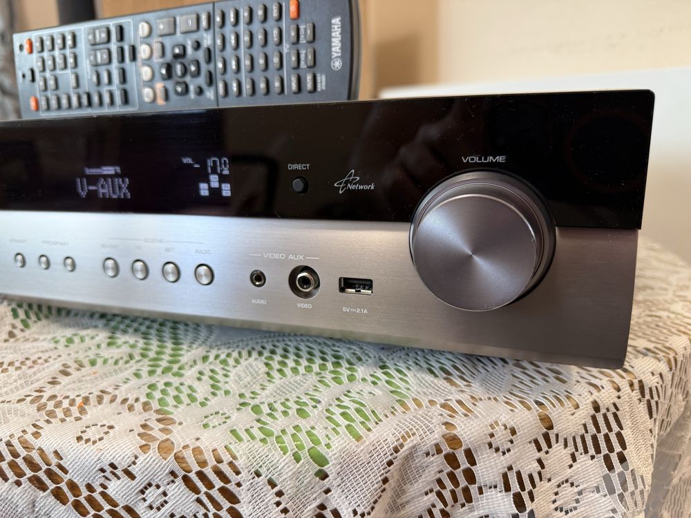 Yamaha RX-S600 Slim ресивър
