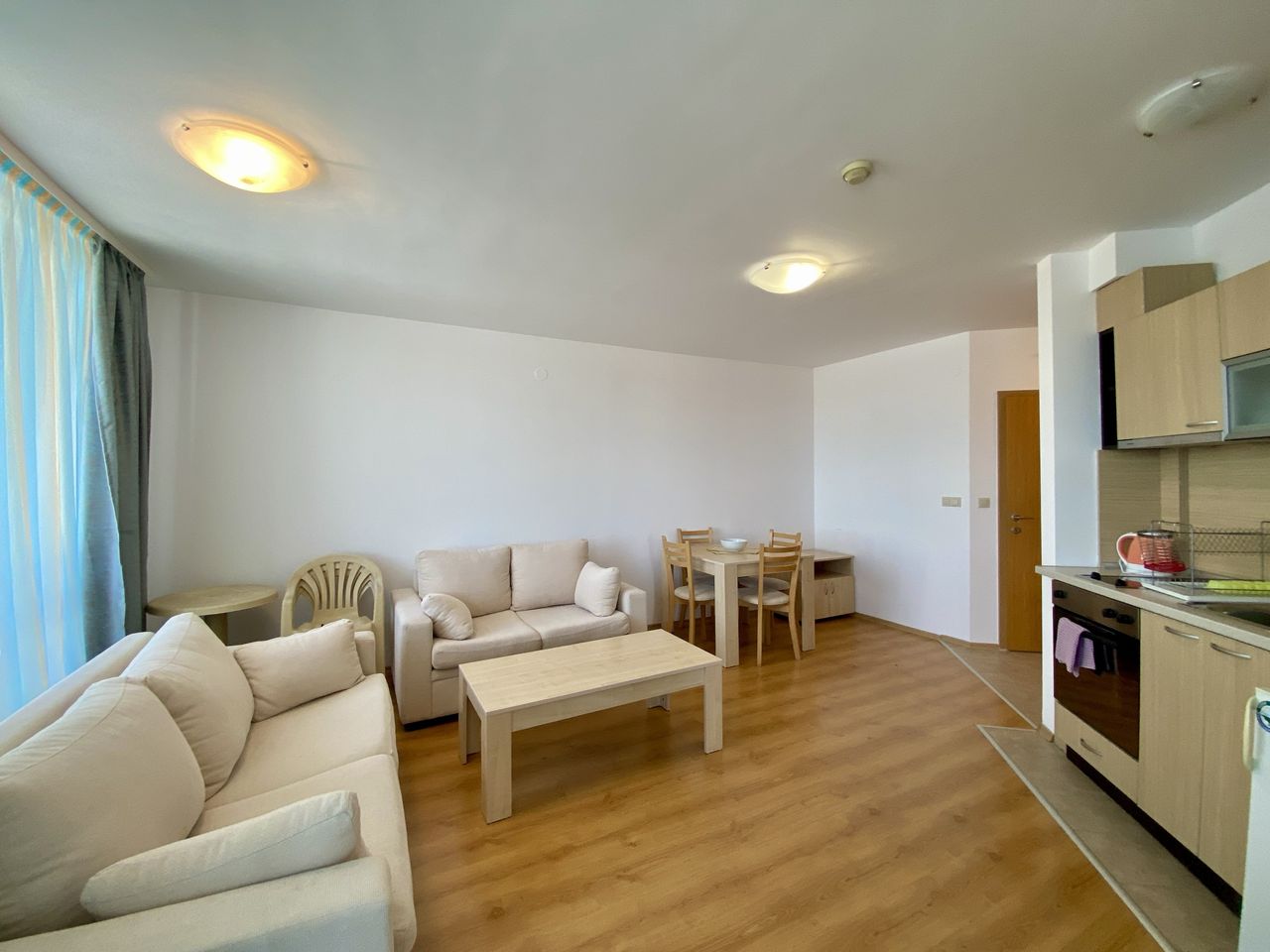 Продава се Двустаен апартамент в Разлог - 68 кв.м за 778 €/кв.м - Снимка #4