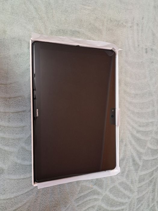 Huawei MediaPad T5 – 10.1", 2GB RAM, 32GB + accesorii