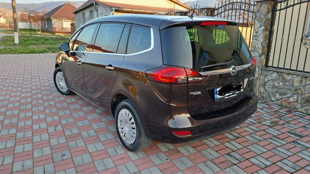 Opel zafira 1’6 benzina 150 cai