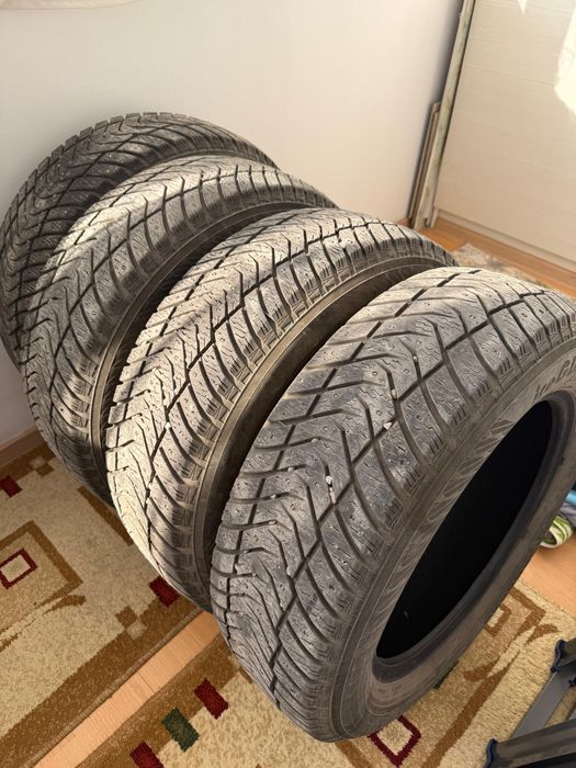 Зимние шины Б/У  Yokohama 225/60 R17 (индекс 103T).