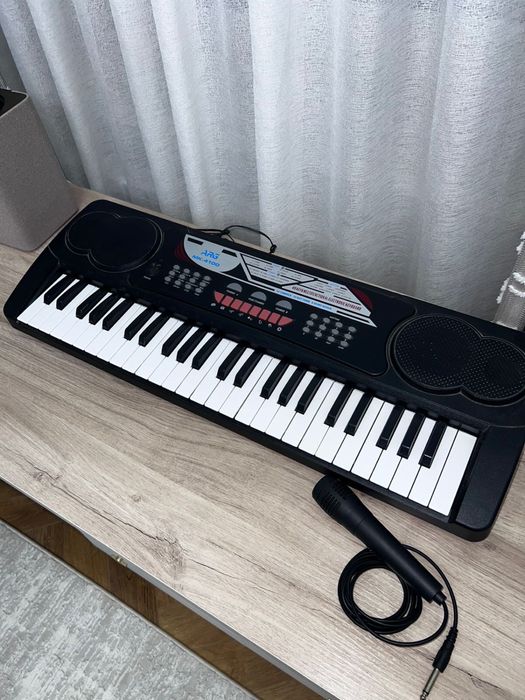 Синтезатор,инструмент