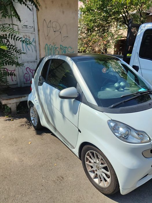 Vând Smart fortwoo MHD 1.0 benzina