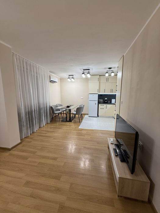 Дава се под наем Тристаен апартамент в София, Хладилника - 110 кв.м за 841.5 € - Снимка #4