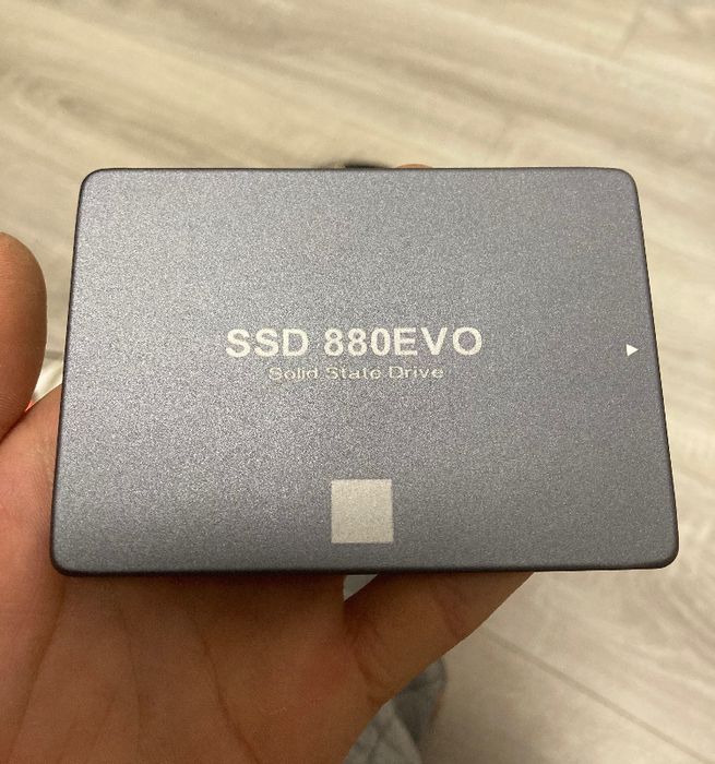 SSD 880 EVO 4TB 100% viata si performanta