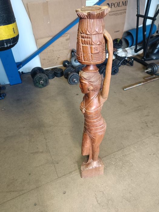 Голяма дървена статуетка от масивно дърво!