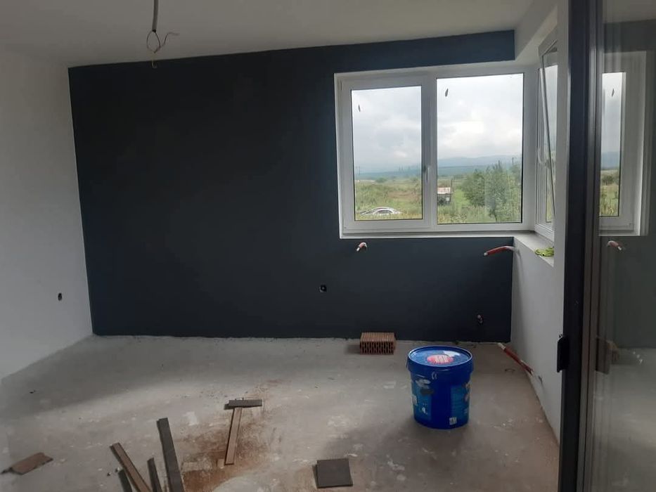 Executam renovări interioare