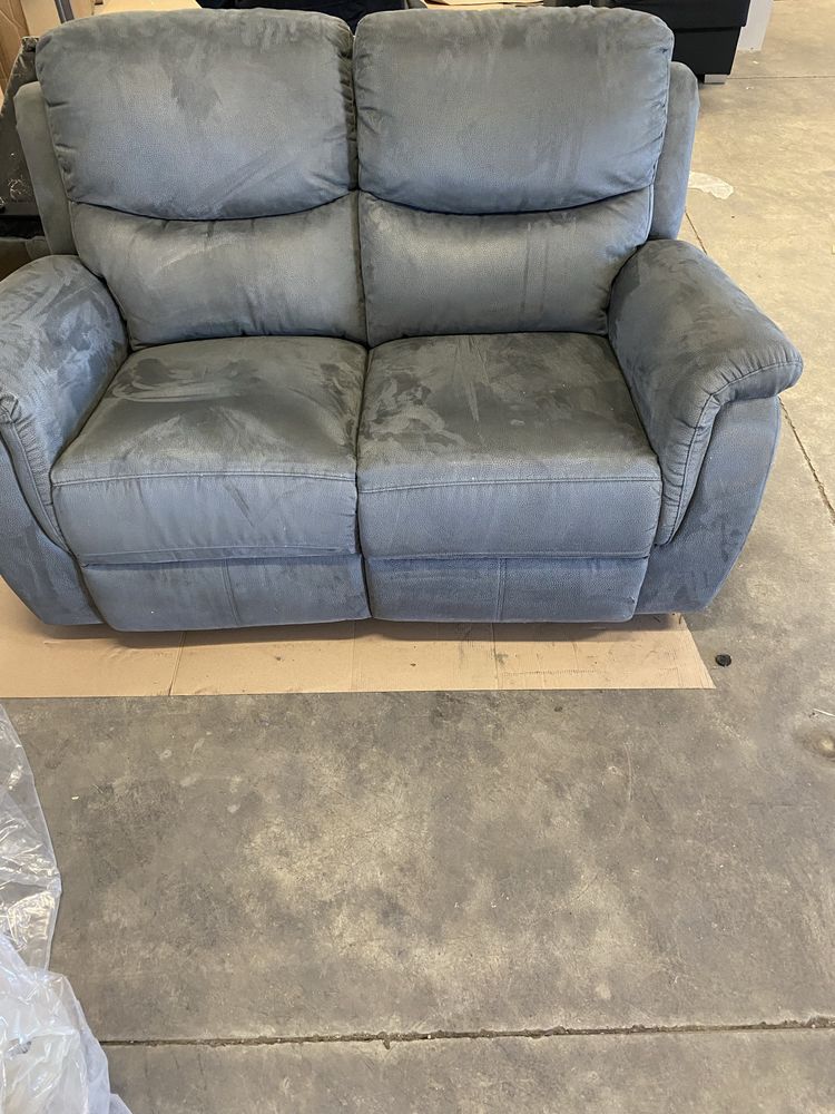 Set Coltar,canapea cu doua locuri si fotoliu cu recliner.