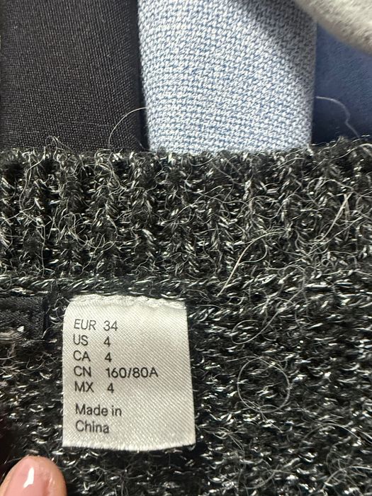 Bluză mărimea S negru cu argintiu