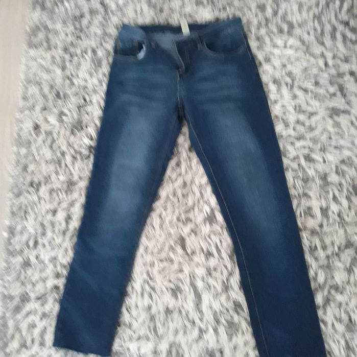 Jeansi noi,marca Devote, mar 38