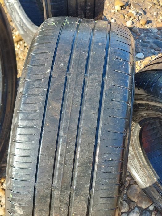 Vând 4 cauciucuri vara