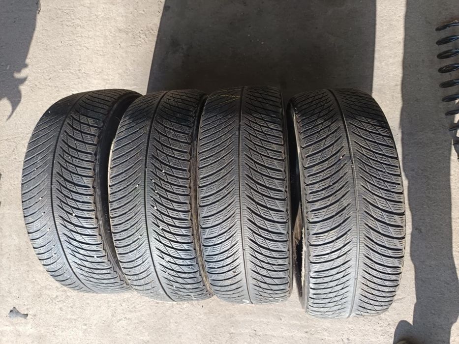 225/55/18 4броя Michelin Pilot Alpin.Гумите са в добро състояние,без к