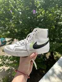 Nike Blazer Mid ‘77