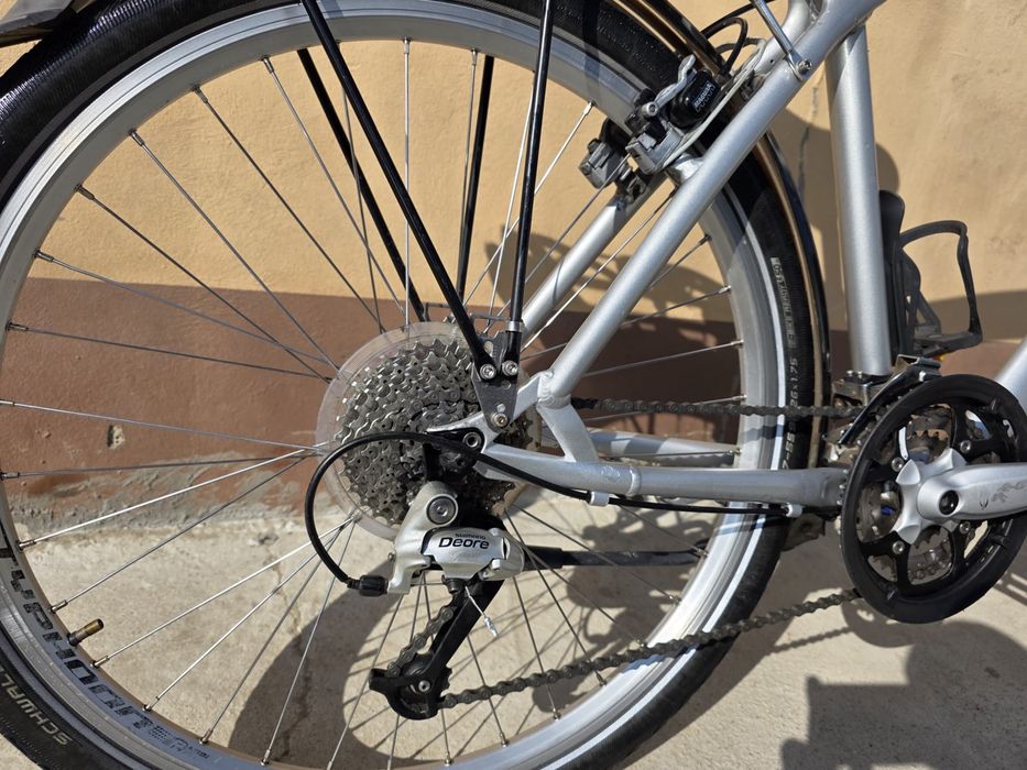 Bicicleta BMW 26 Inch Aluminiu 27 viteze Shimano dinam butuc