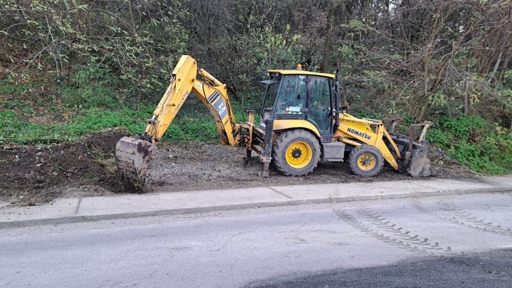 Buldoexcavator komatsu wb93r