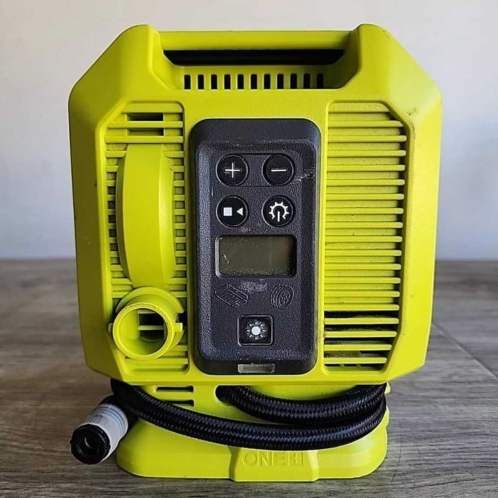 Ryobi-Pompa umflat  afisaj digital, functie dubla umflare RYOBI RMI18