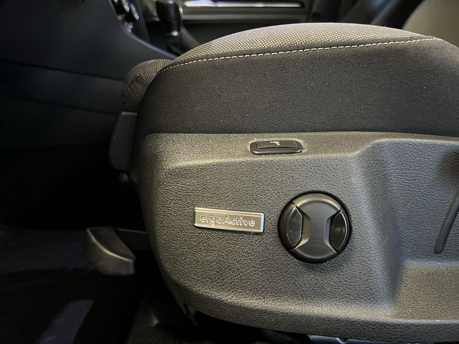 Wolkswagen Golf 7.5 2.0TDI 150CP HIGHLINE Automat-Led-Dynaudio-Cockpit