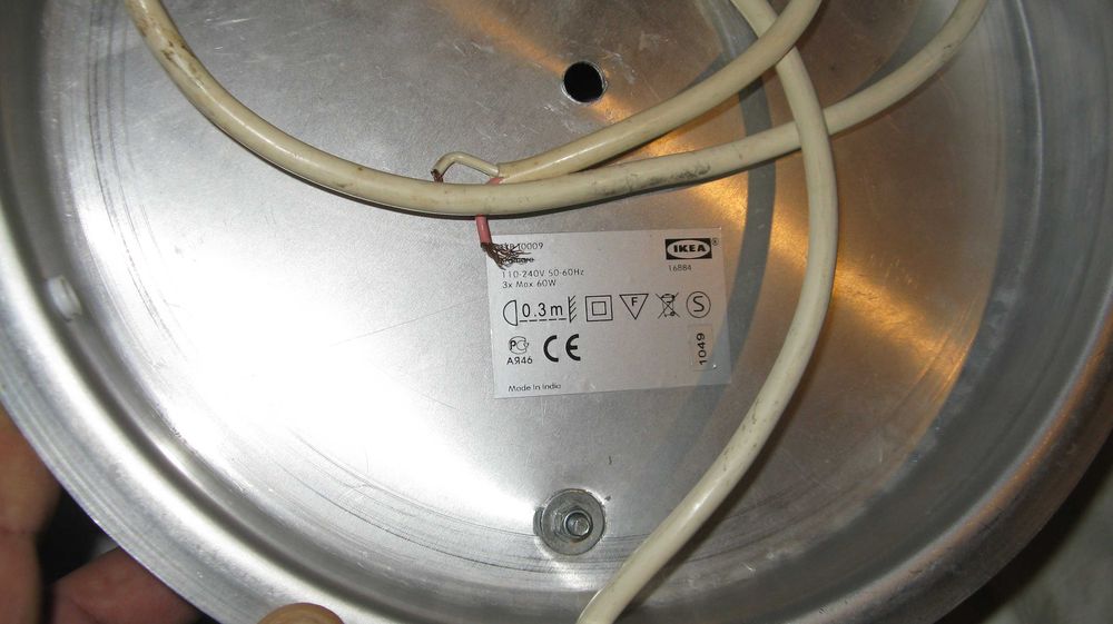 Vand plafoniera IkEA