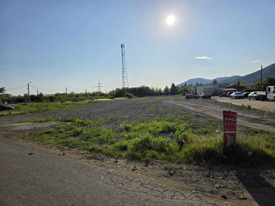 IINCHIRIERE sau VANZARE teren 7000 mp., str. Vasile Lucaciu