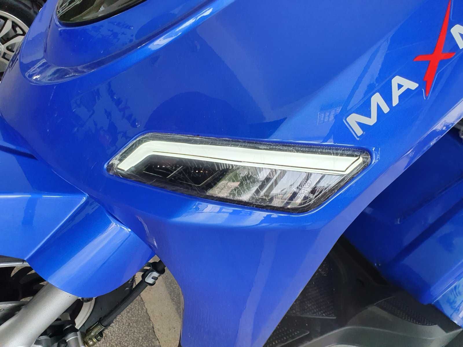 MaXmotors 2022 mod Famous Електрическа Триколка 1500В