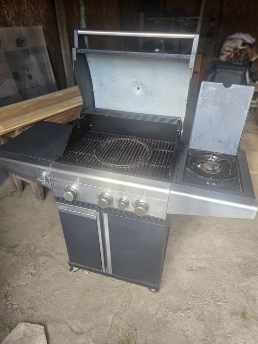 Grătar cu gaz și butelie