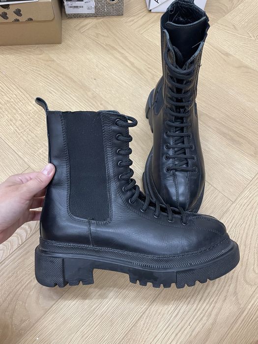 Продам осенние ботинки